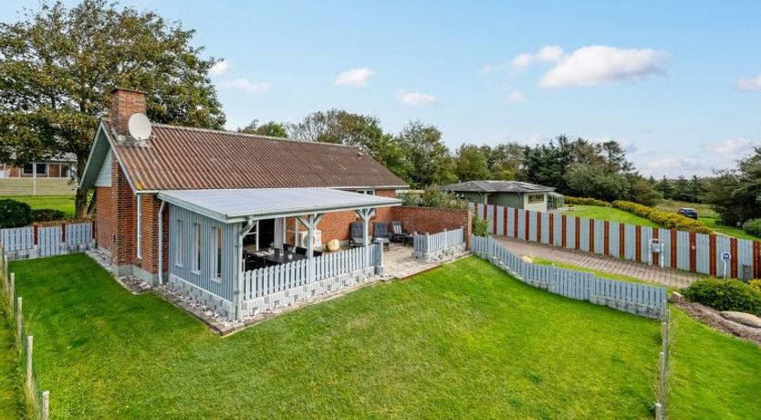 Photo of "Tuki" - 700m to the fjord