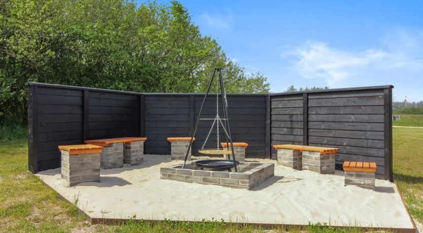 Photo of "Amitola" - 700m from the sea