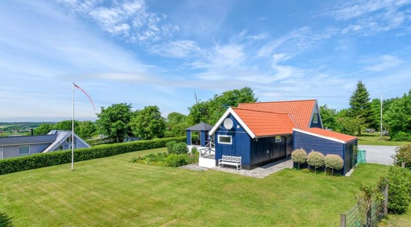 Photo of "Edvia" - 700m to the fjord