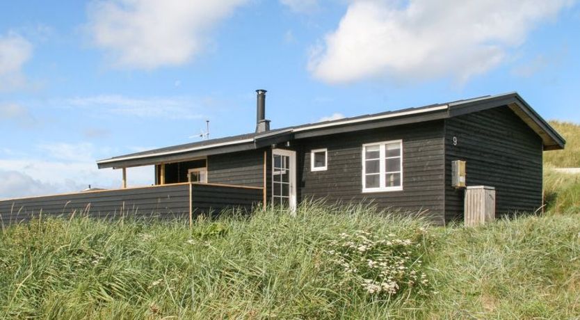 Photo of "Adelita" - 100m from the sea