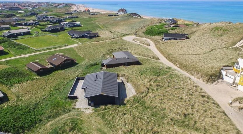 Photo of "Adelita" - 100m from the sea