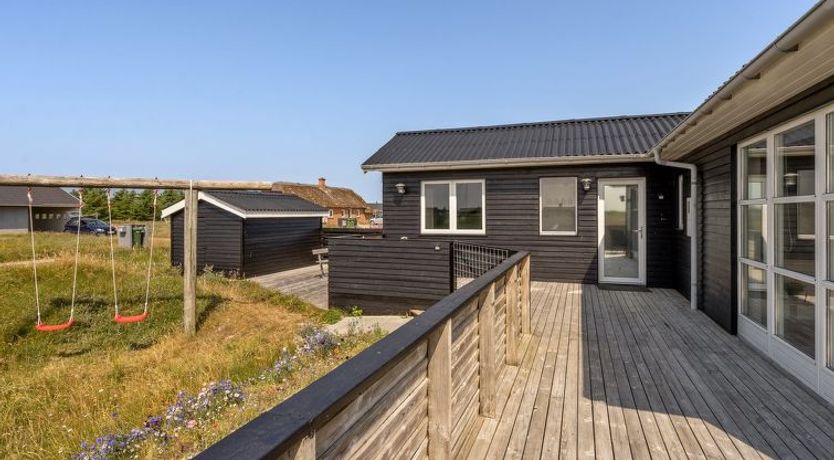 Photo of "Withger" - 300m from the sea