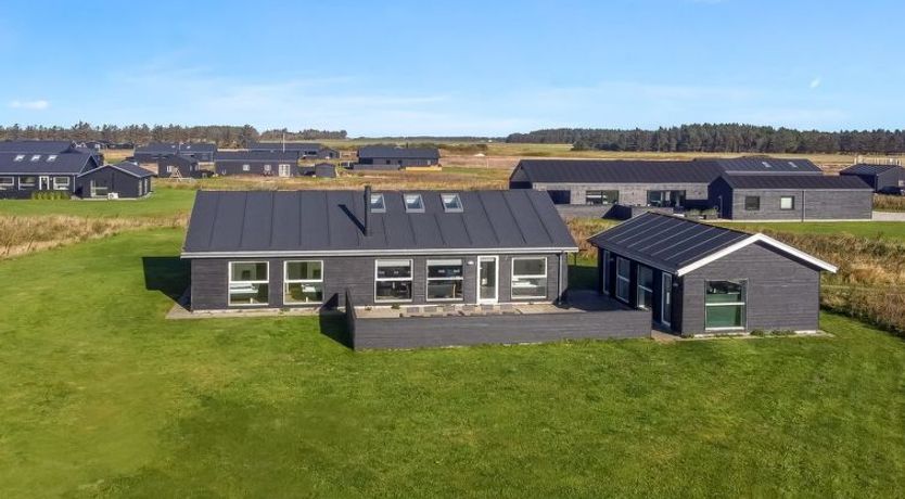 Photo of "Kirsi" - 1.6km from the sea