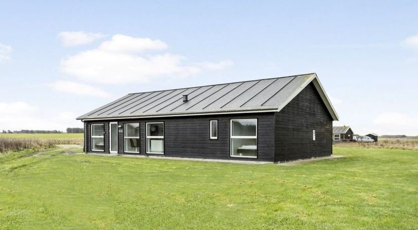 Photo of "Kirsi" - 1.6km from the sea