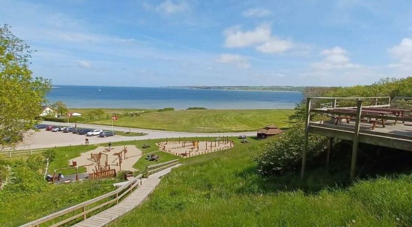 Photo of "Tanna" - 330m to the fjord