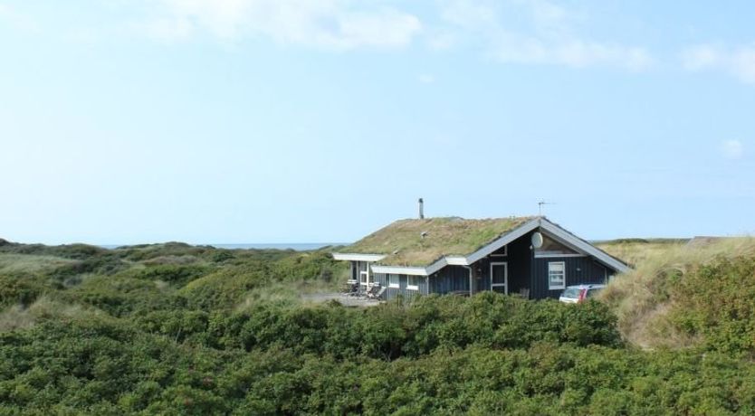 Photo of "Eunike" - 220m from the sea