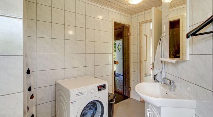 Photo of "Ernestina" - 500m from the sea