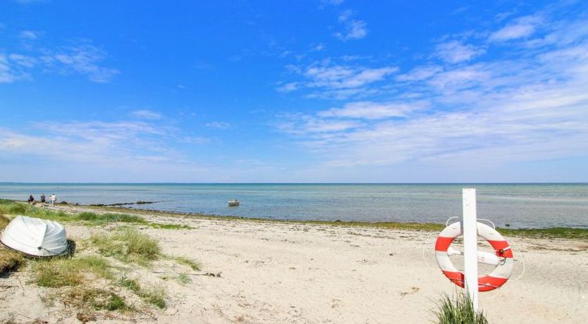 Photo of "Ernestina" - 500m from the sea