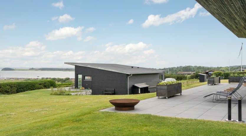 Photo of "Alyna" - 200m from the sea