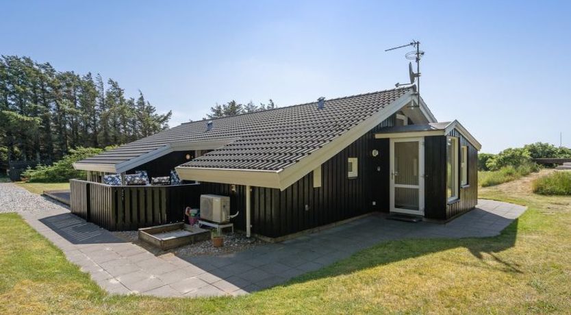 Photo of "Ilka" - 375m from the sea