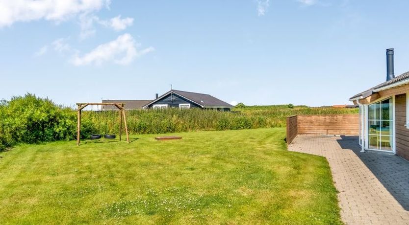 Photo of "Anya" - 650m from the sea