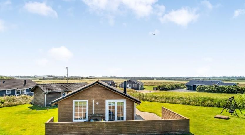 Photo of "Anya" - 650m from the sea