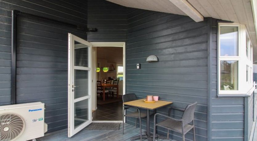 Photo of "Anett" - 400m from the sea