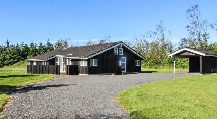 Photo of "Beeke" - 1.4km from the sea