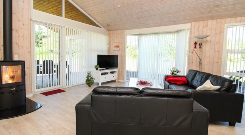 Photo of "Beeke" - 1.4km from the sea