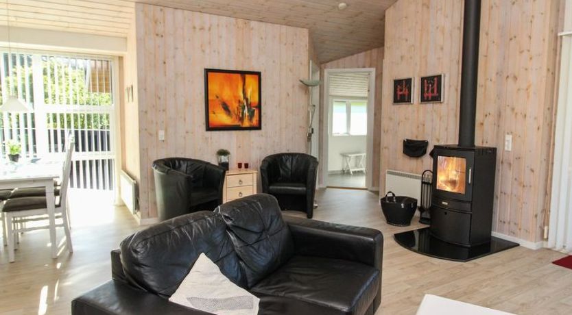 Photo of "Beeke" - 1.4km from the sea