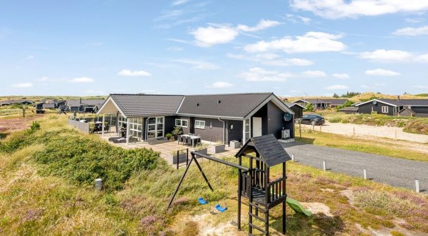 Photo of "Ennie" -  from the sea