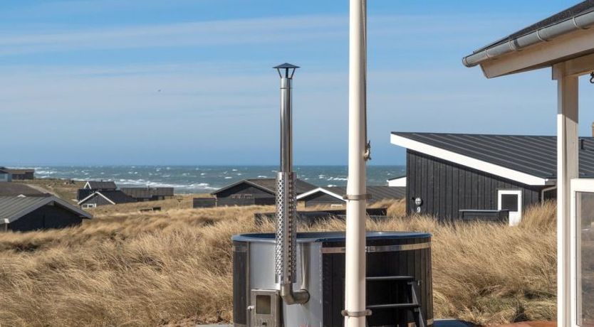 Photo of "Ulf" - 100m from the sea