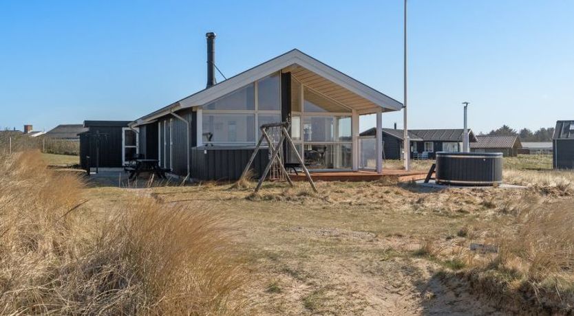 Photo of "Ulf" - 100m from the sea