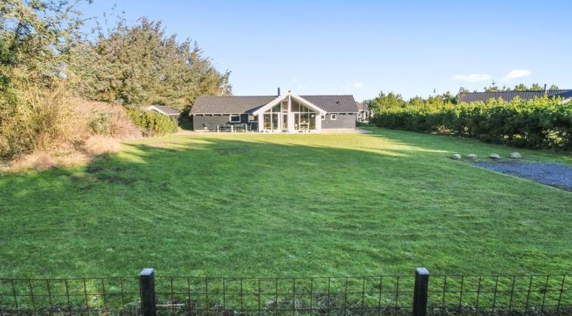 Photo of "Synnöve" - 550m from the sea