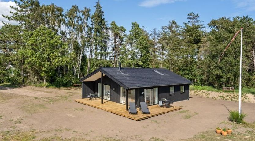 Photo of "Rickmer" - 200m from the sea