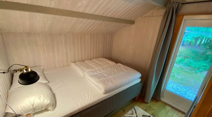 Photo of "Iskra" - 900m from the sea