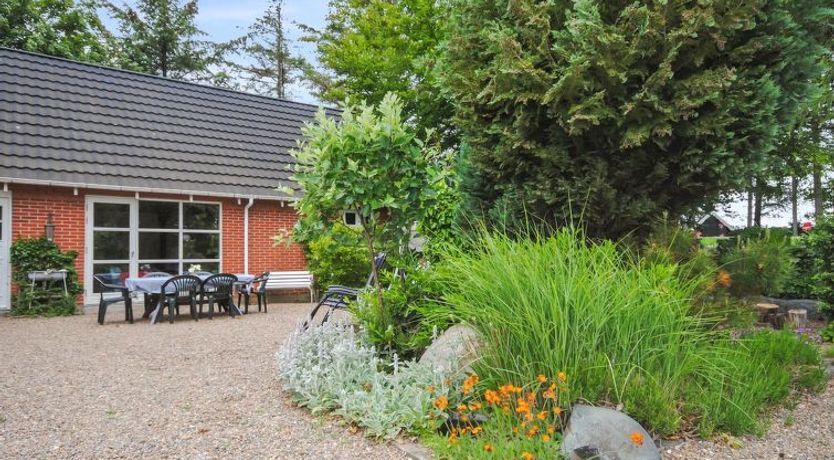 Photo of "Ludovic" - 7km from the sea