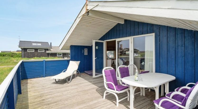 Photo of "Joern" - 300m from the sea