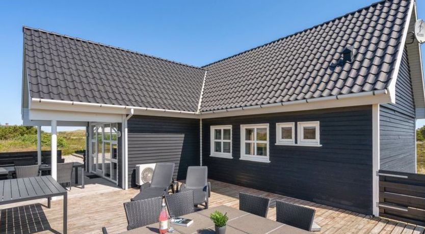 Photo of "Eliena" - 500m from the sea