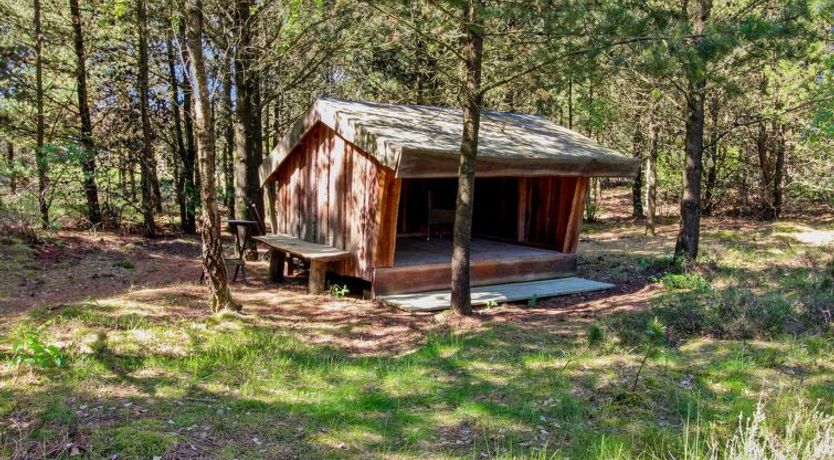 Photo of "Angret" - 3.5km from the sea