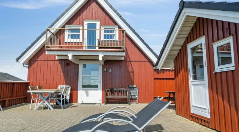 Photo of "Andor" - 500m from the sea