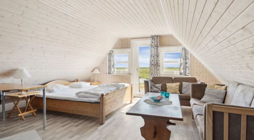 Photo of "Andor" - 500m from the sea