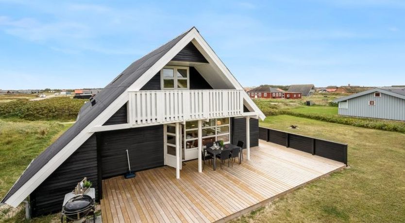 Photo of "Amandus" - 100m from the sea