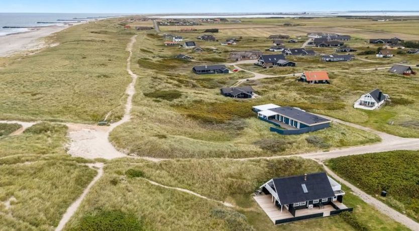 Photo of "Amandus" - 100m from the sea