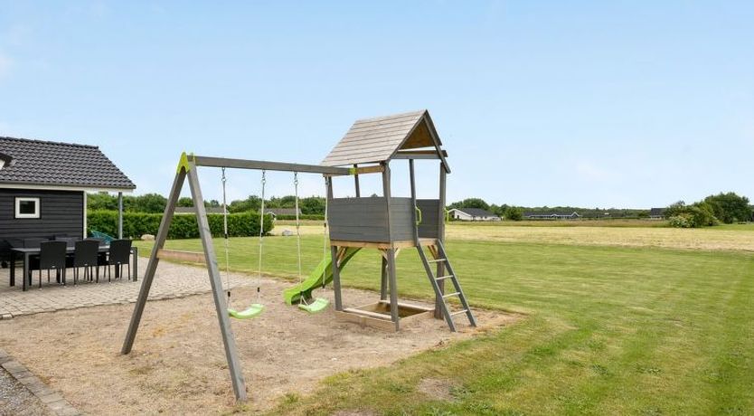 Photo of "Finja" - 500m from the sea