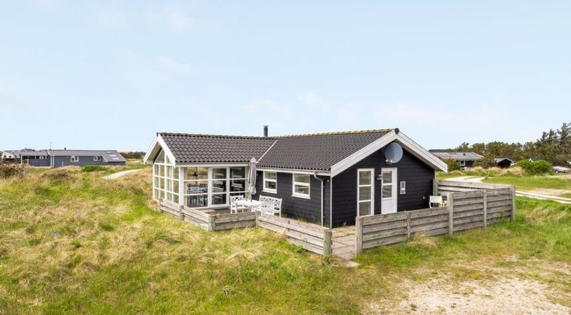 Photo of "Dreng" - 800m from the sea