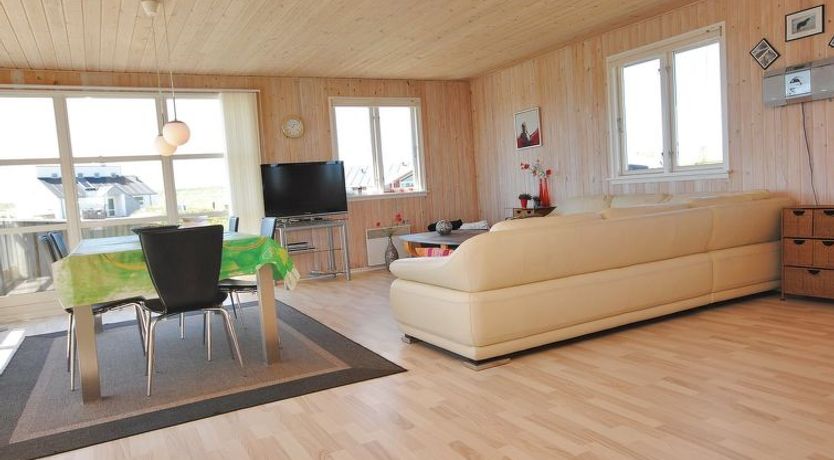 Photo of "Ernbiorn" -  from the sea