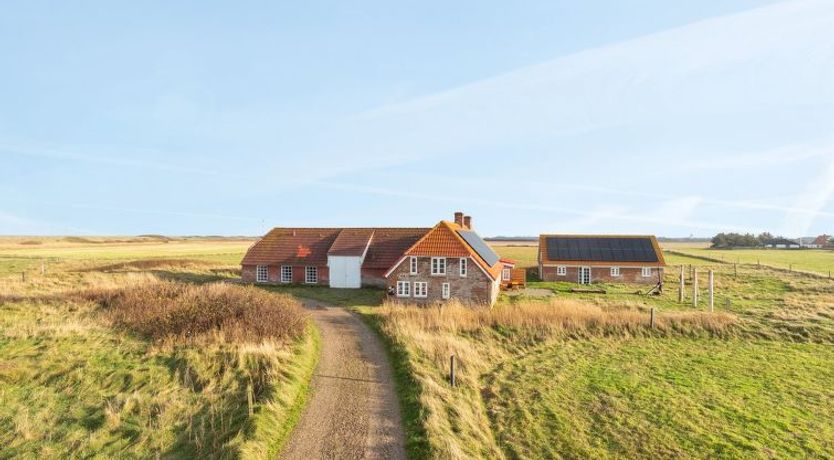 Photo of "Answald" - 250m from the sea