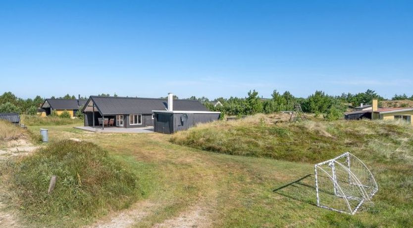 Photo of "Tameran" - 700m from the sea