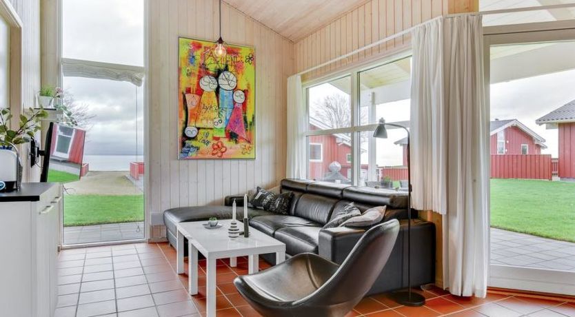 Photo of "Helga" - 100m from the sea