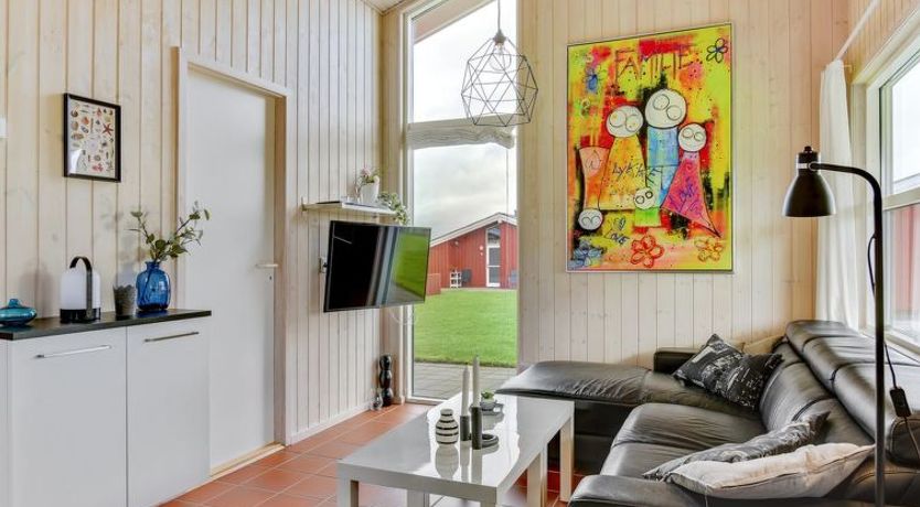 Photo of "Helga" - 100m from the sea