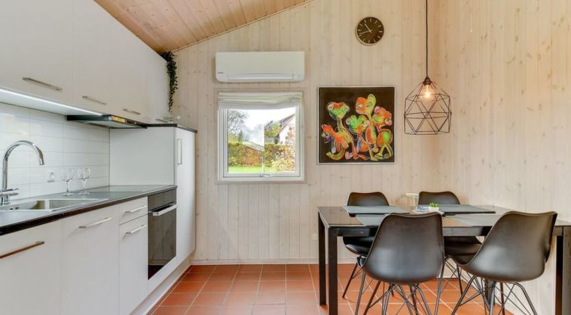 Photo of "Helga" - 100m from the sea