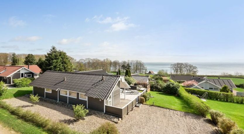 Photo of "Hera" - 200m from the sea