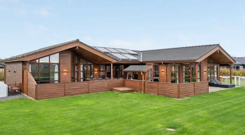 Photo of "Niela" - 800m from the sea