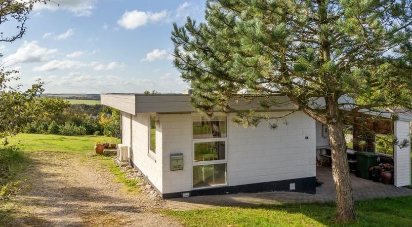 Photo of "Tomine" - 500m to the fjord