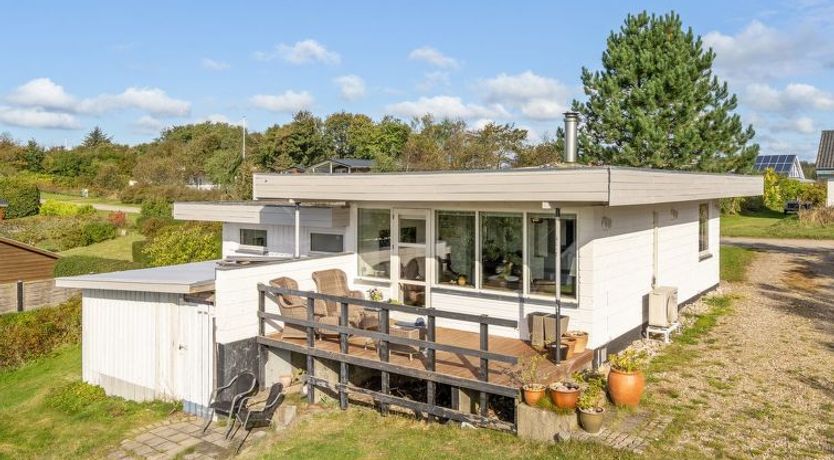 Photo of "Tomine" - 500m to the fjord