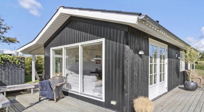 Photo of "Sinika" - 400m from the sea