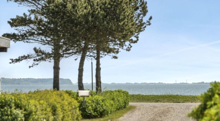 Photo of "Tyyni" - 75m from the sea