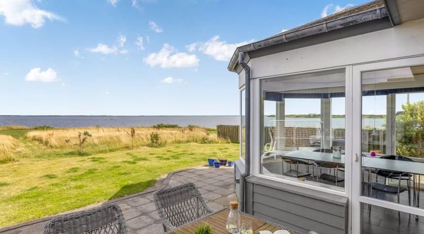 Photo of "Bibbi" - 20m to the fjord