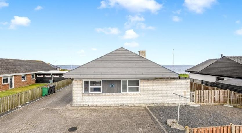 Photo of "Bibbi" - 20m to the fjord